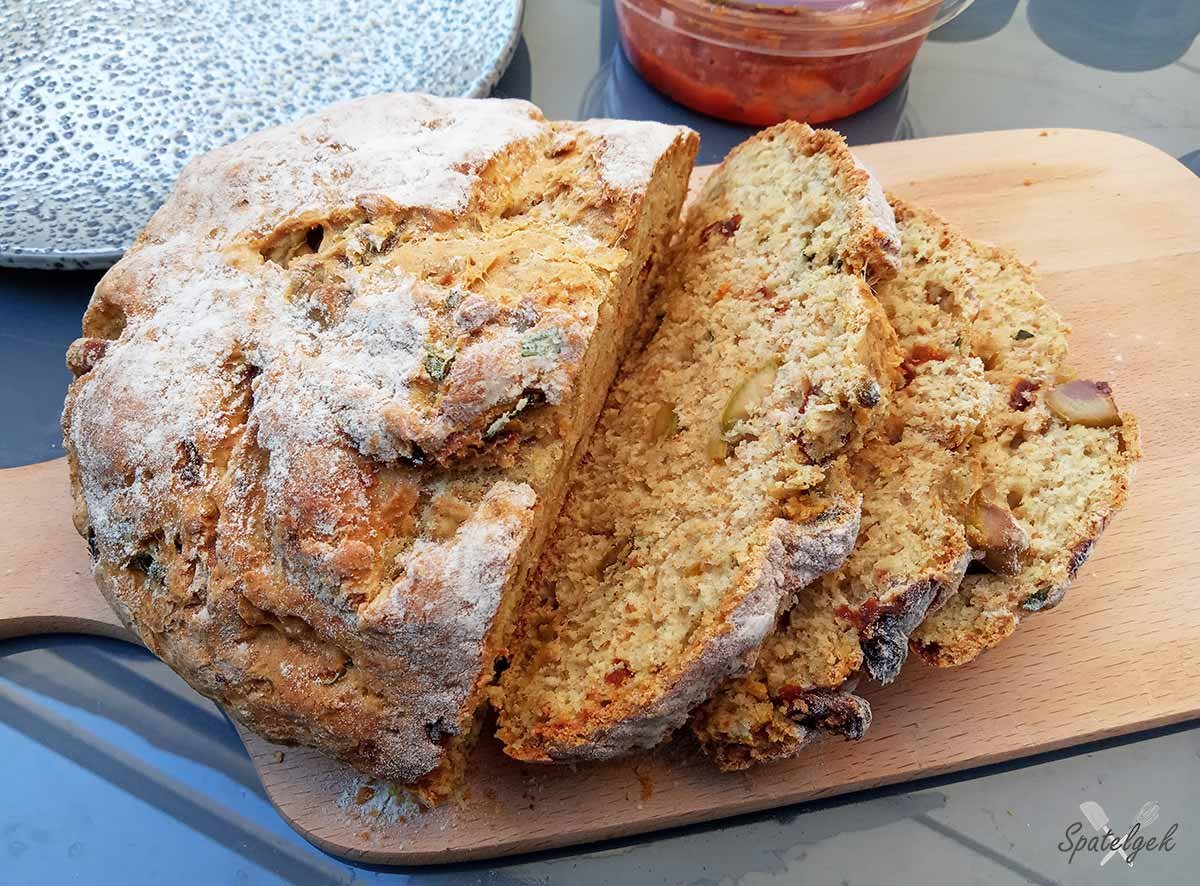 Mediterraan soda bread