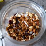 pot granola granaatappel cranberry kokos pompoenpitten pistache kardemom