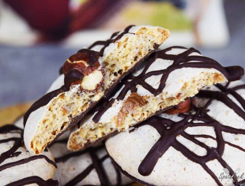 Hazelnoot meringue koekjes pure chocolade