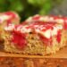 cranberry curd cake cream cheese roomkaas poke citroen