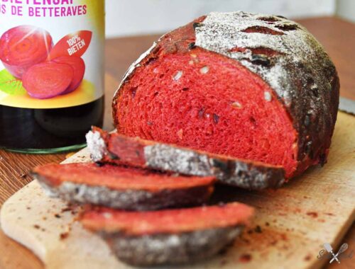 brood gist batard bieten roze rood rode ui groente bakken balsamico