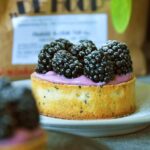 tartelette braam bramen amandel kokos sesam taartje gebak