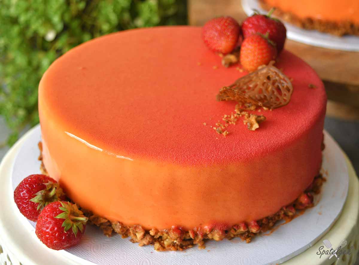 nectarine aardbei taart dessert mousse verveine gebak entremet aardbeien