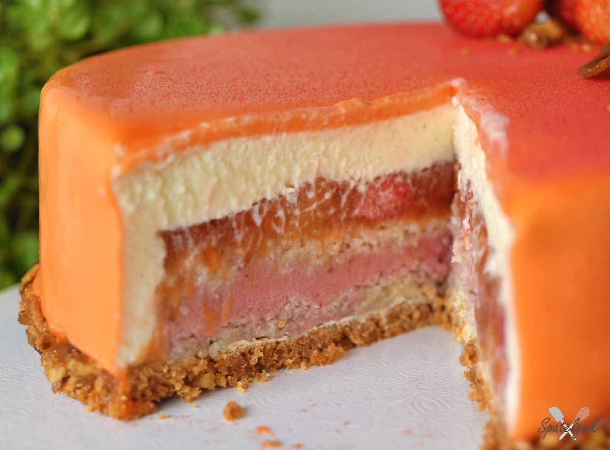 nectarine aardbei taart dessert mousse verveine gebak entremet aardbeien